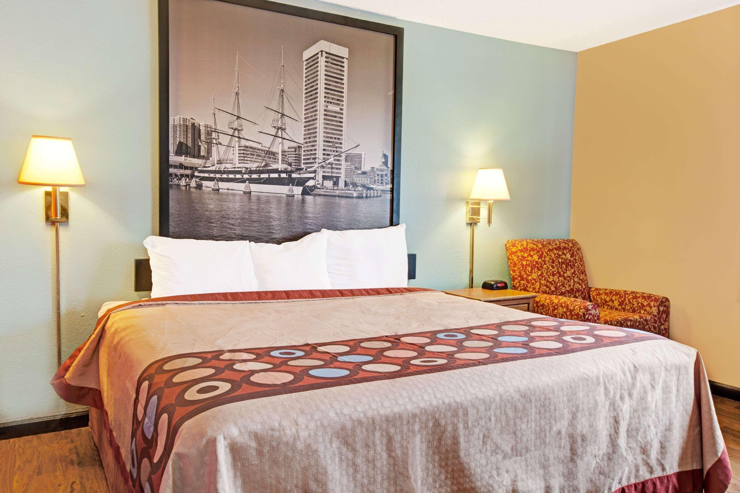 Super 8 By Wyndham Baltimore/Essex Area Exterior foto