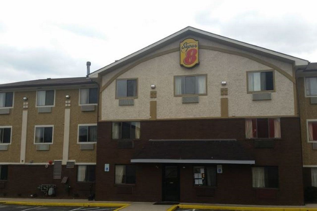 Super 8 By Wyndham Baltimore/Essex Area Exterior foto